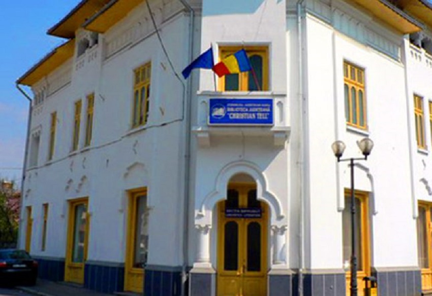 Tabără de artă plastică şi de scriere creativă dedicată memoriei Unirii, la Târgu-Jiu