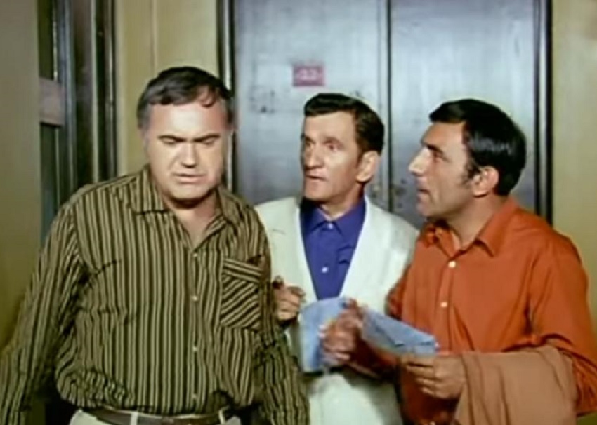 Filmele româneşti vor fi subtitrate pentru persoanele cu deficienţe de auz