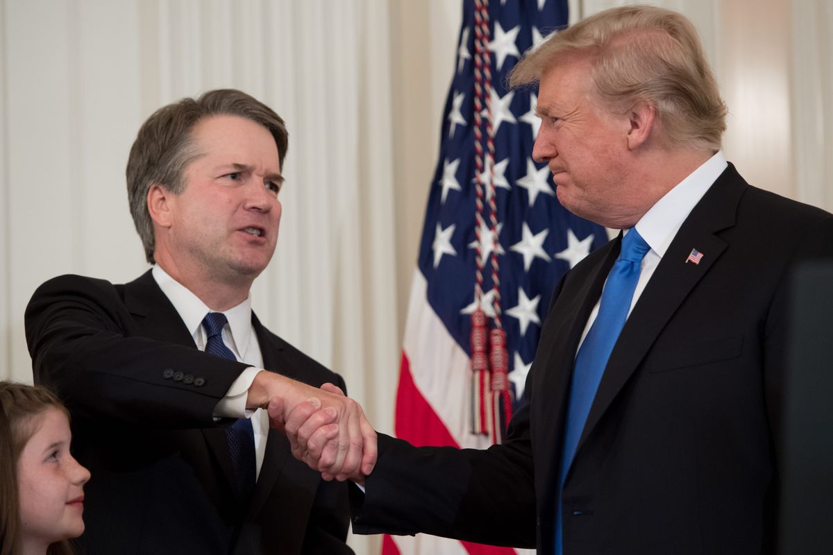 Preşedintele american Donald Trump a câştigat bătălia politică pentru numirea candidatului său la Curtea supremă de Justiţie