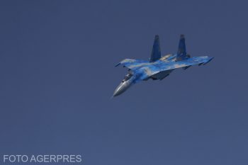 Avion de luptă rusesc, interceptat de aeronave de vânătoare canadiene, în colaborare cu Forţele Aeriene Române