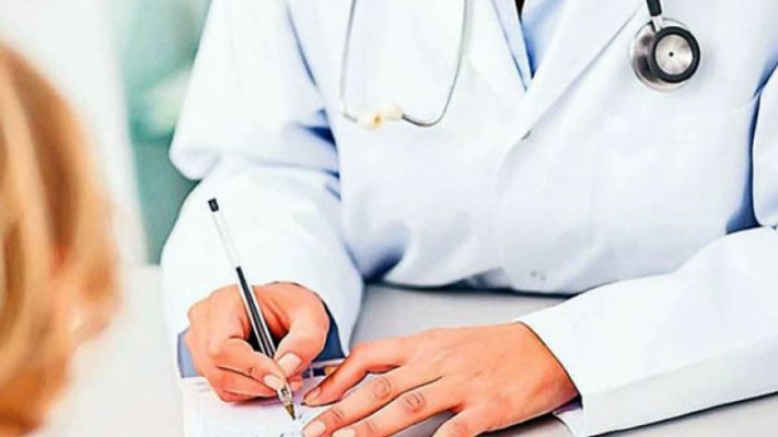 Medicii nu au cursuri de comunicare în situaţii de criză, susține Raed Arafat