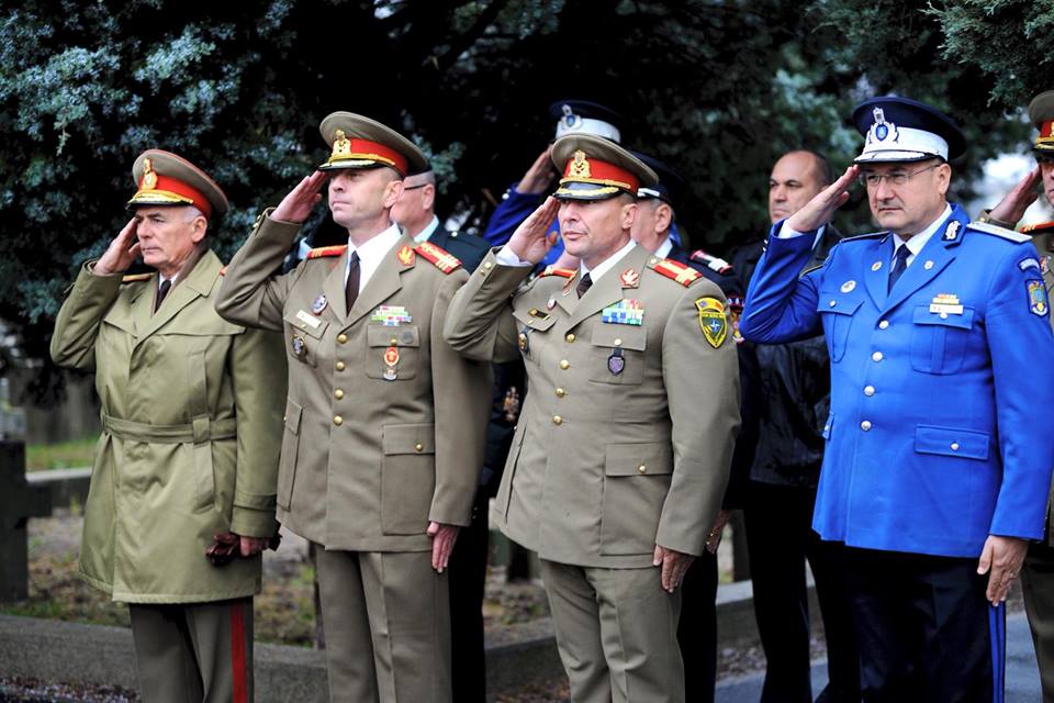 Militarii Brigăzii Multinaţionale Sud-Est continuă, la Craiova, seria manifestărilor dedicate sărbătoririi Zilei Armatei României