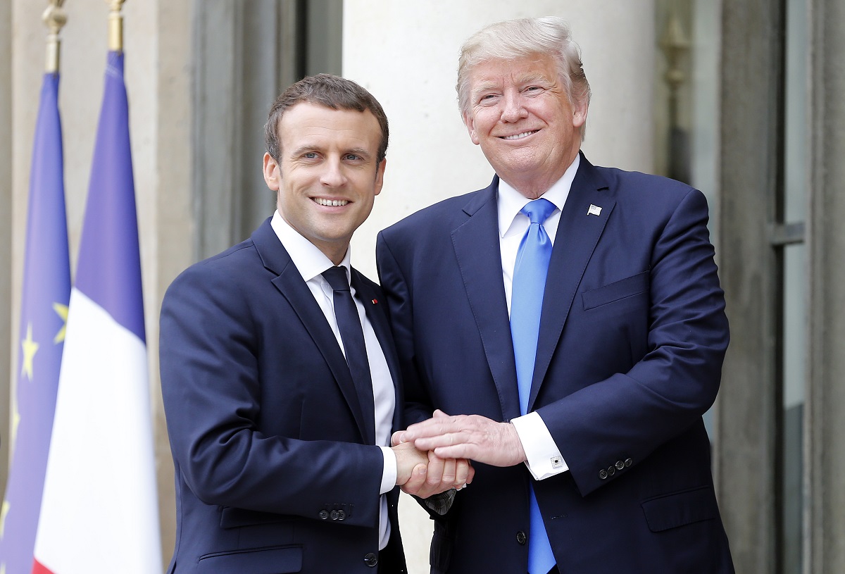 Donald Trump critică propunerea lui Emmanuel Macron de creare a unei armate europene