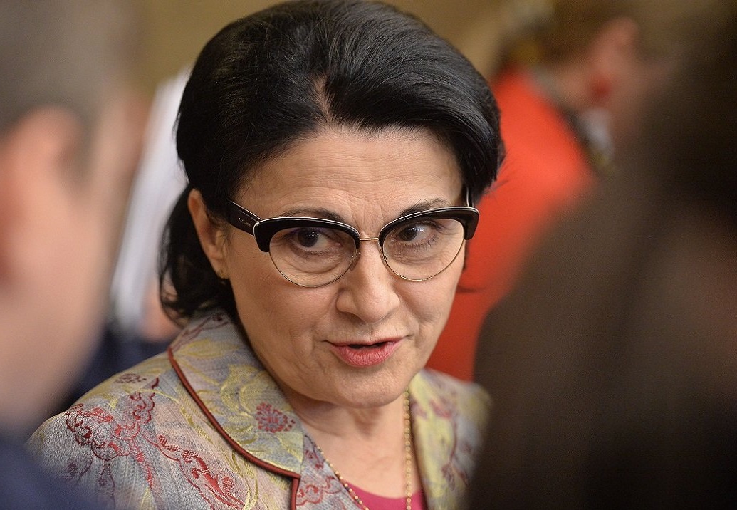 Ecaterina Andronescu este, oficial, ministrul Educației