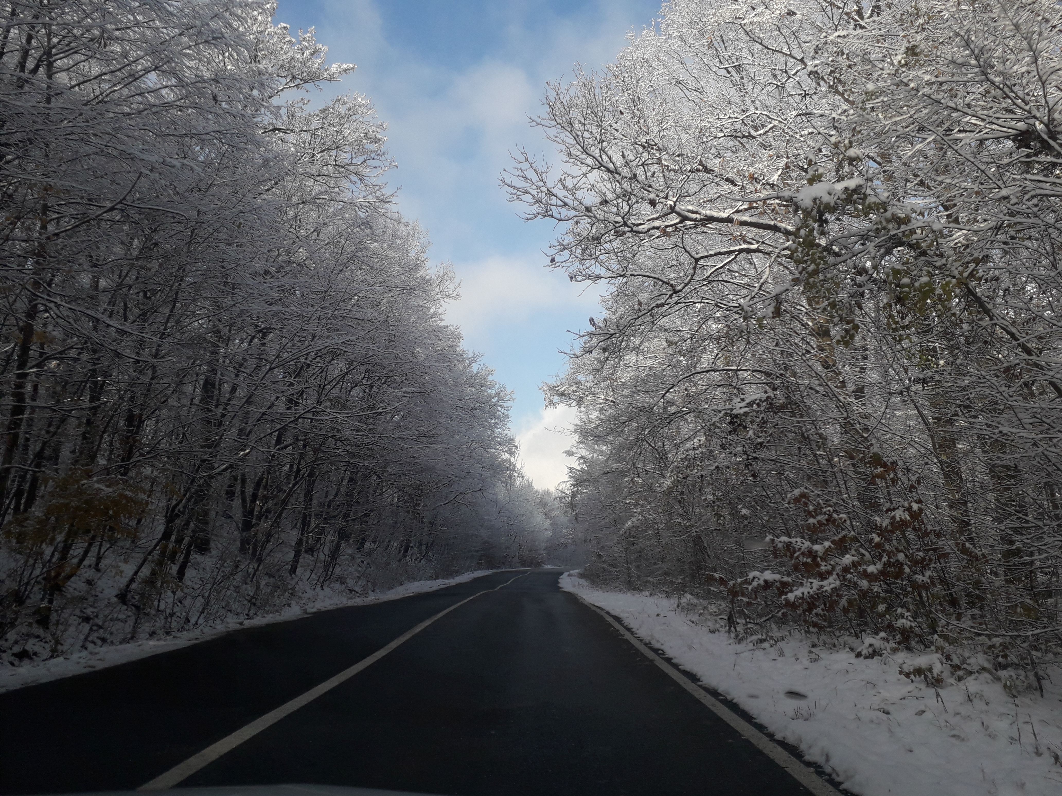 Gorj: 50 de utilaje, pregătite să intervină pe drumurile naţionale din judeţ