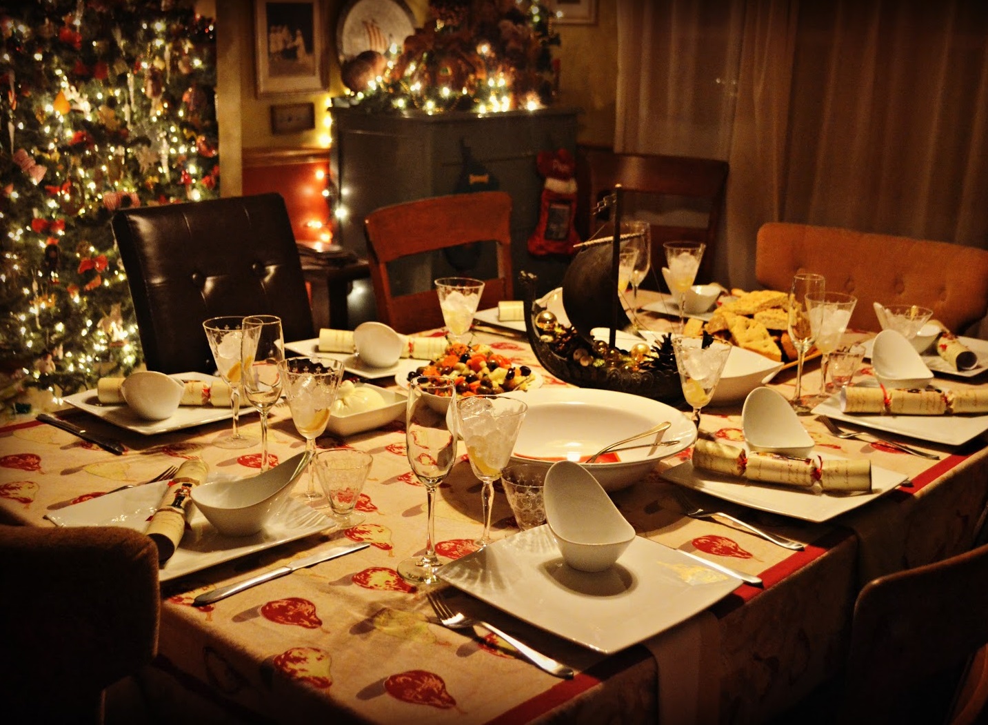 Pregătiri pentru petrecerea de Revelion