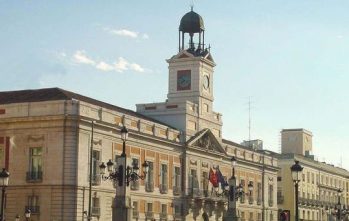 Repetiție în Puerta del Sol