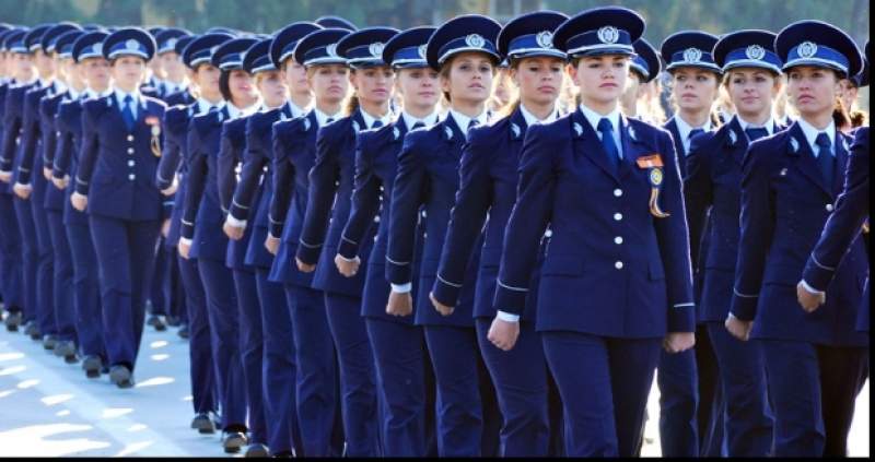 Sute de tineri doljeni vor să devină polițiști