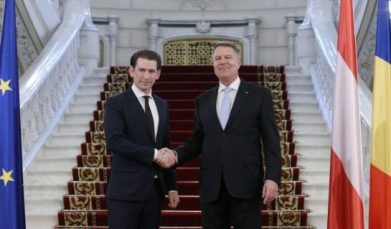 Austria a predat în mod simbolic, la Bucureşti, preşedinţia Consiliului Uniunii Europene