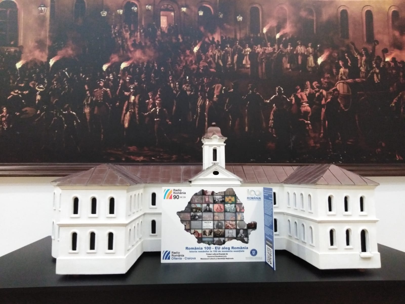 Panourile ” Eu Aleg Romania” expuse la Muzeul Olteniei