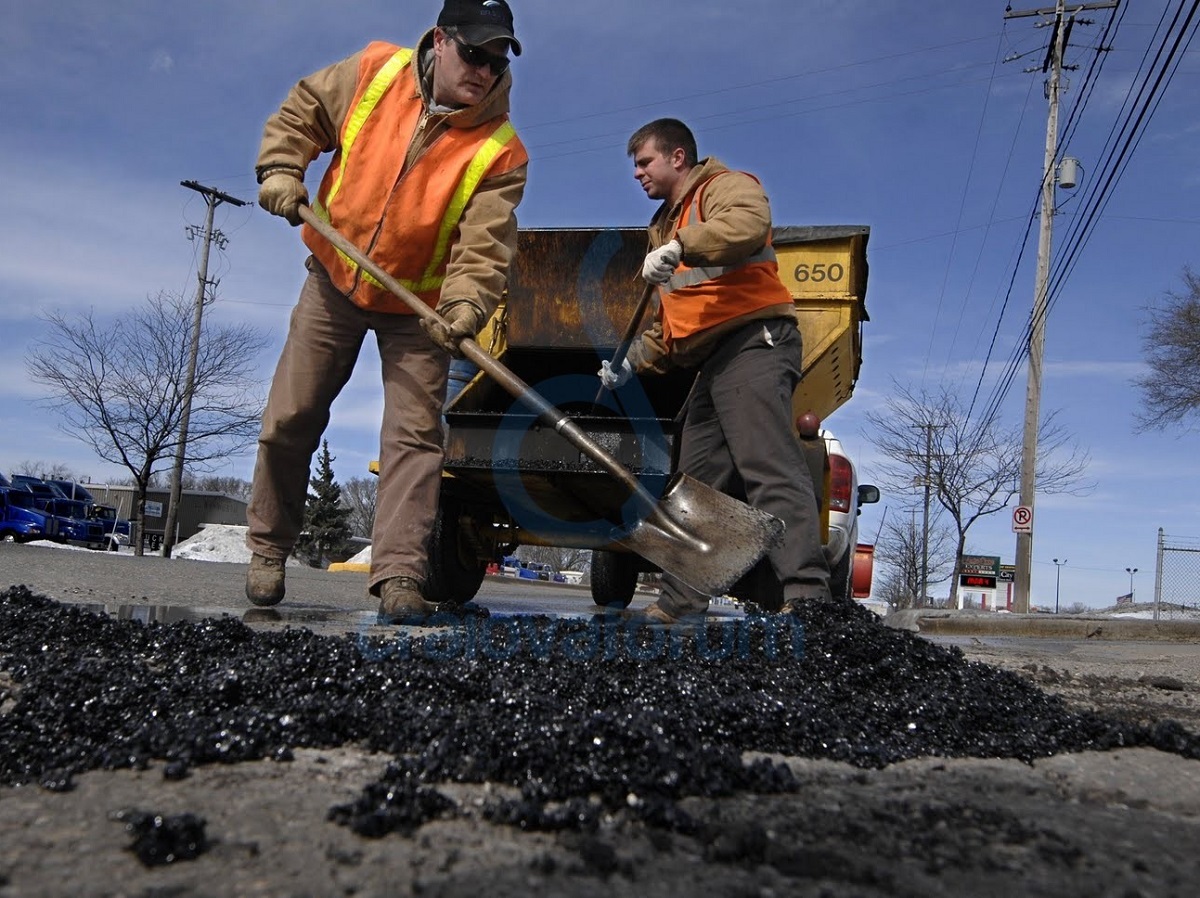 Drumul județean Craiova-Cetate, scos la licitație în vederea modernizării