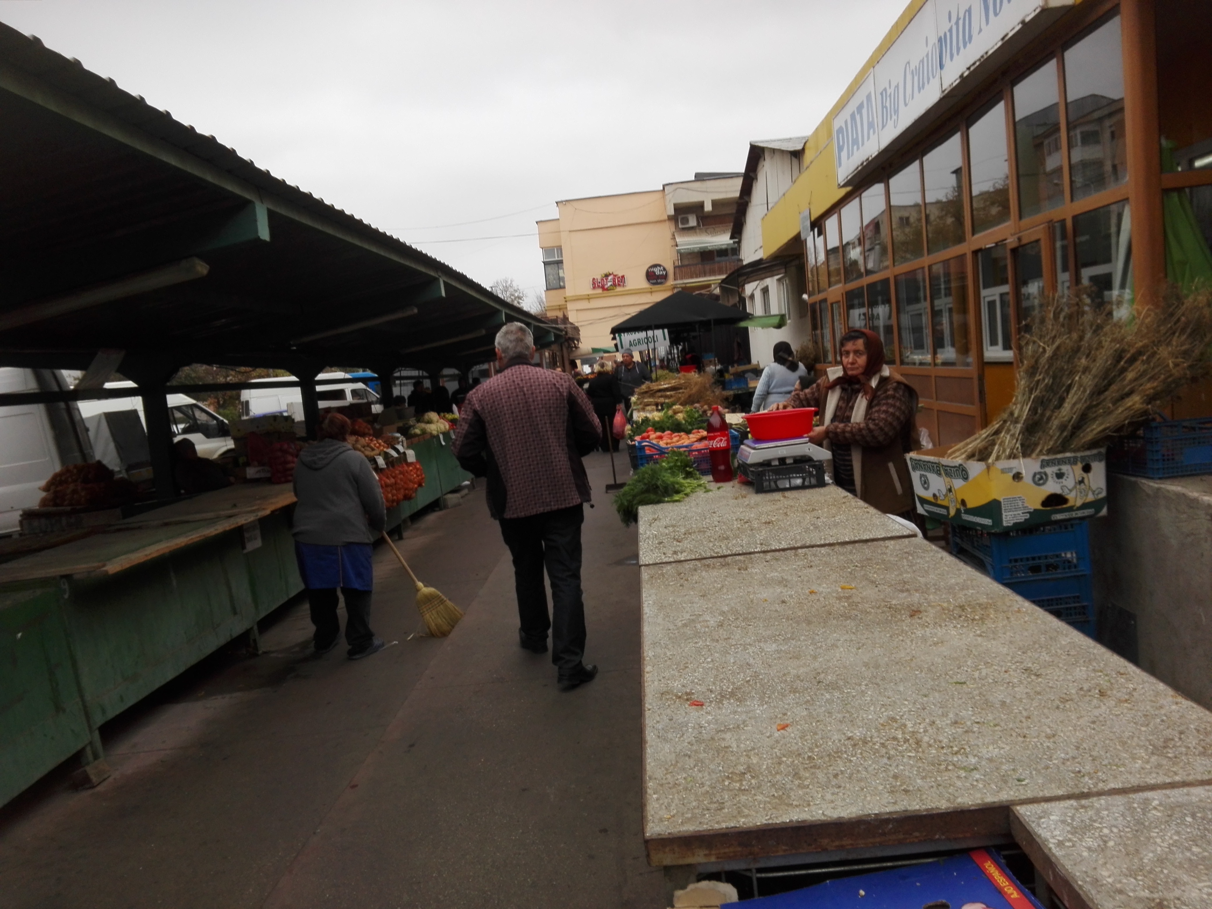 Azi despre ieri – 15 februarie 2019