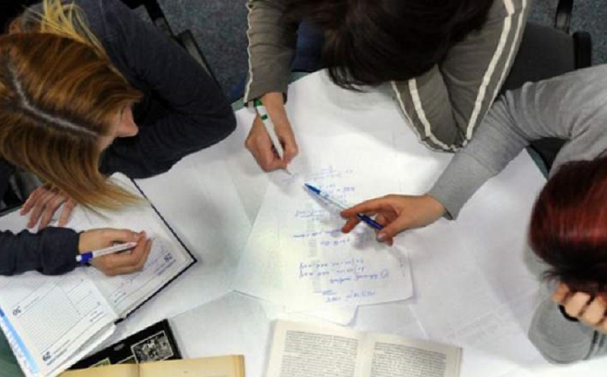 Ministrul Educaţiei vrea să interzică, prin lege, meditaţiile (audio)