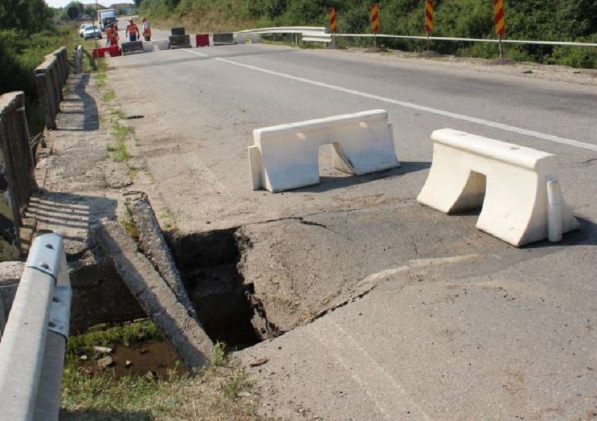 Podul de pe DN 64 de la Găneasa va fi gata în această primăvară