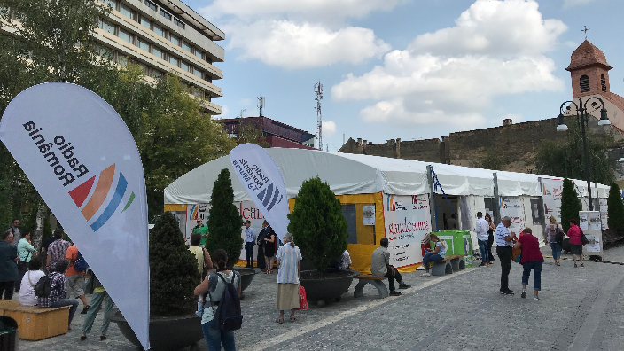 Cel mai nou post de radio al Societăţii Române de Radiodifuziune va emite din 1 martie, la Braşov