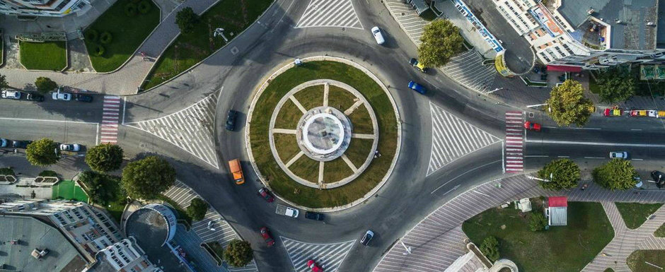 Două giratorii pentru fluidizarea traficului către Aeroport