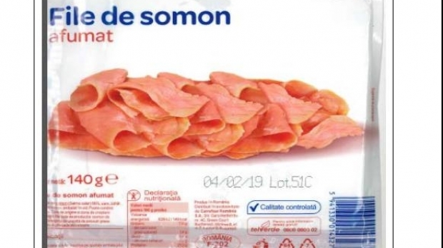 Alertă alimentară – somon afumat contaminat cu bacteria listeria şi fulgi de cocos cu dioxid de sulf nedeclarat