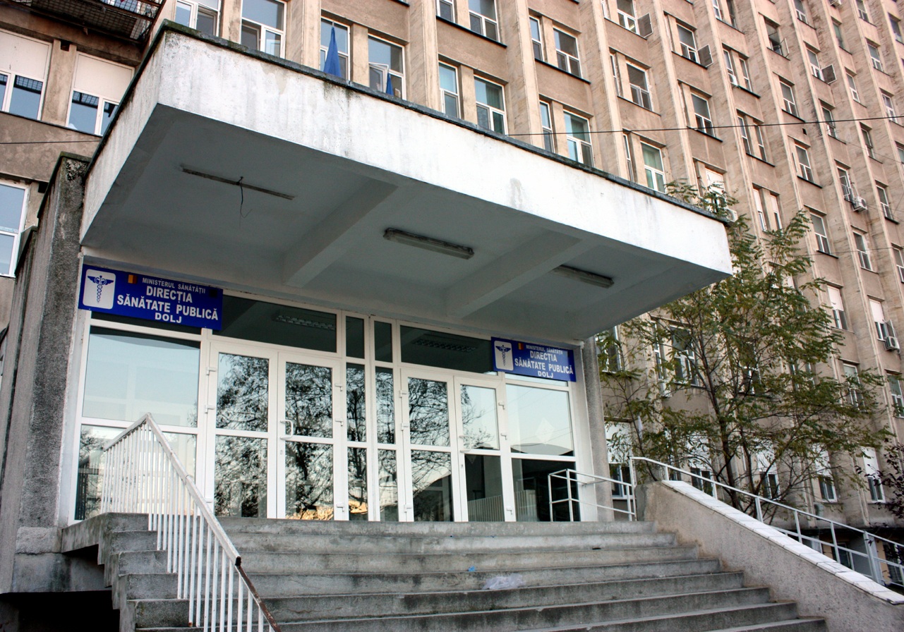 Percheziţii la DSP Dolj. Este vizat un aviz sanitar emis pentru o construcţie