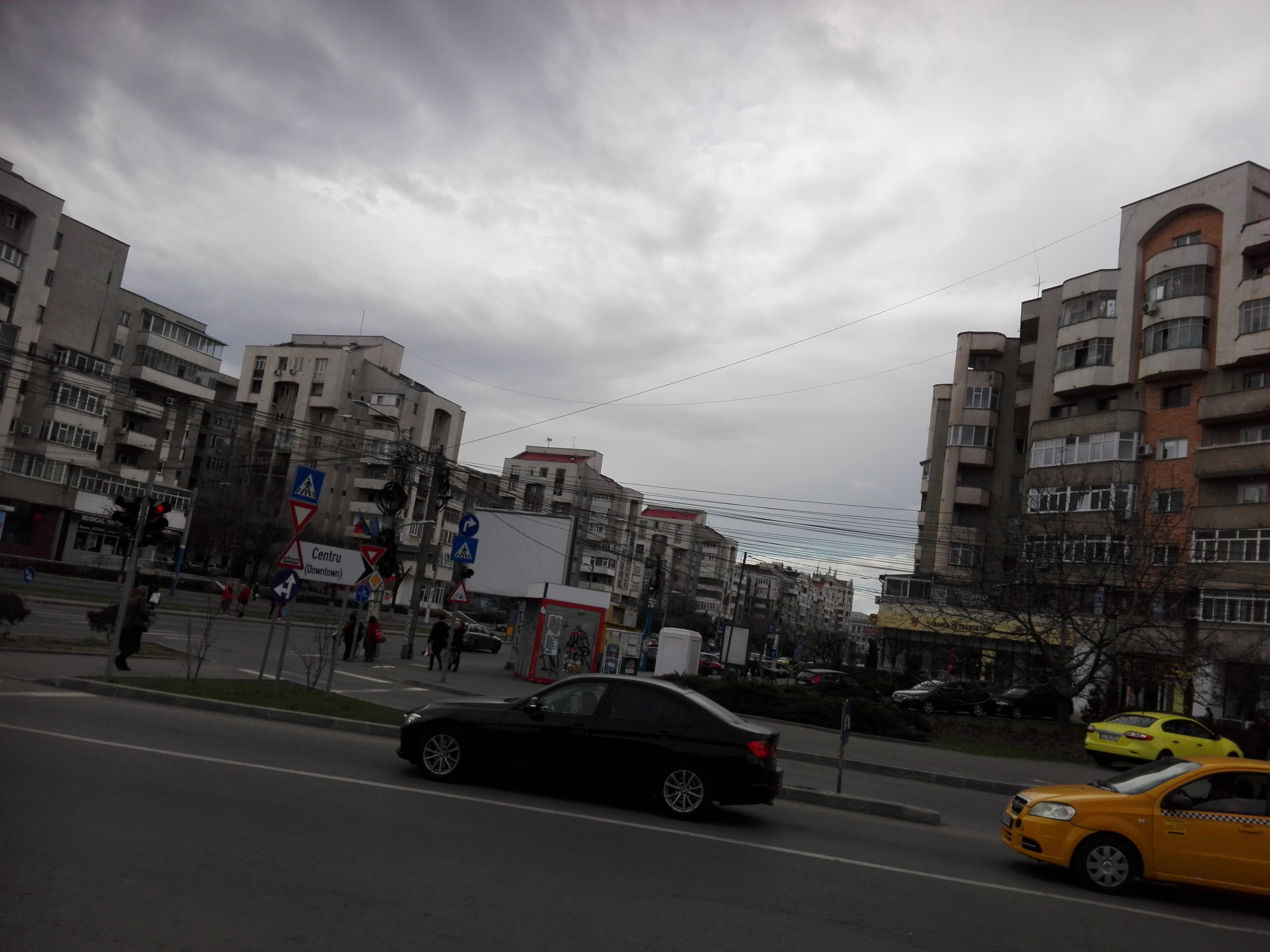 400 de radare pe şosele (audio)