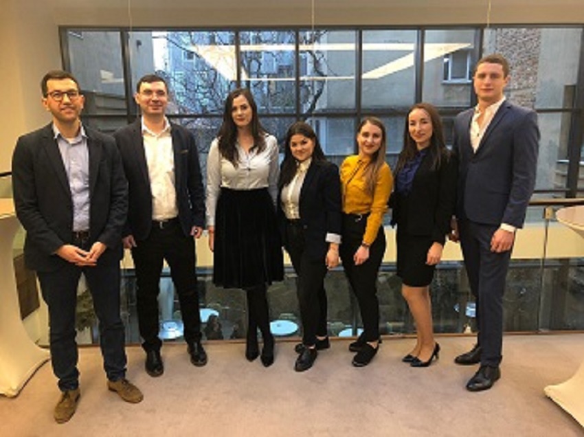 Echipa FEAA Craiova pe podium