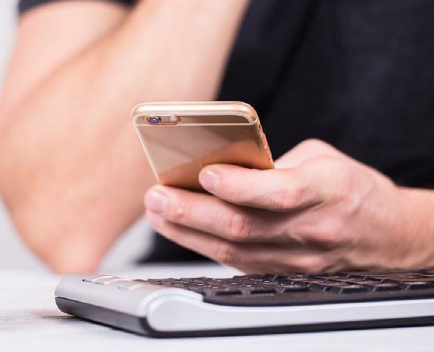 Plata taxelor şi impozitelor cu telefonul mobil, la Râmnicu Vâlcea