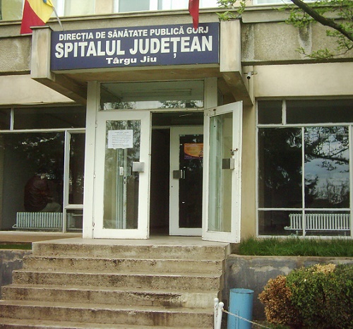 Unul dintre medicii infectați care au fugit din spitalul din Târgu-Jiu susține că totul este o înscenare