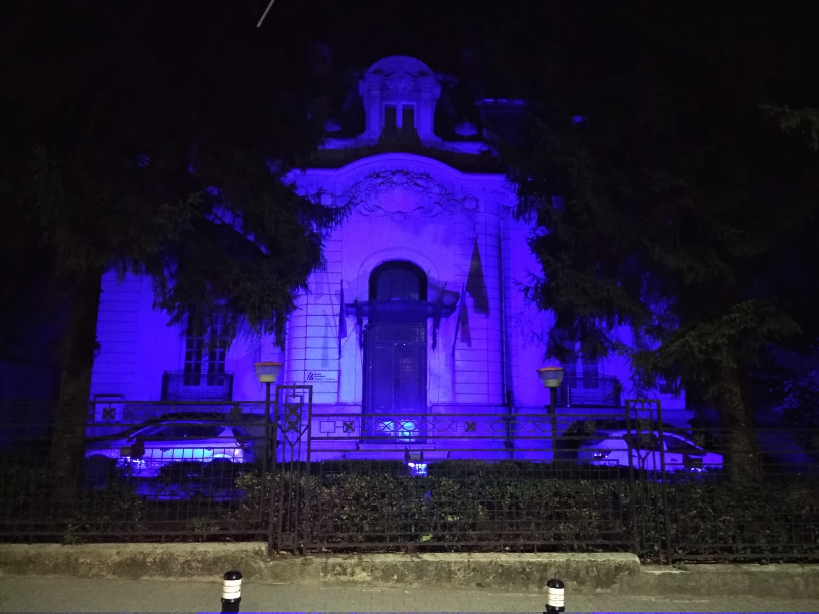 Sediul Radio Oltenia Craiova s-a făcut albastru de Ziua Conștientizării Autismului