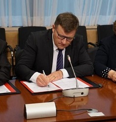 ﻿Subvenţii pentru sprijinirea persoanelor cu dizabilităţi