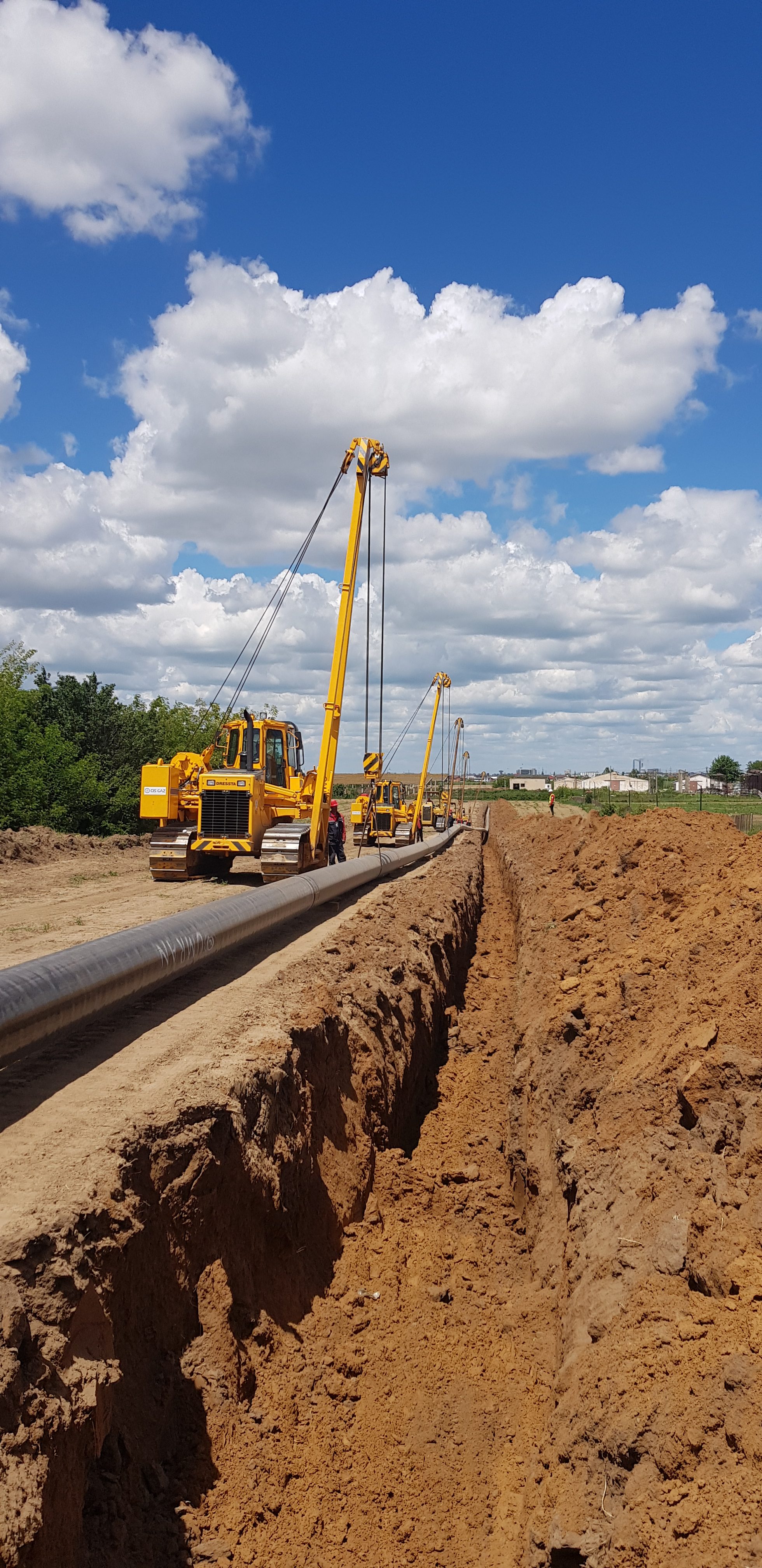 Astăzi au fost inaugurate lucrările la conducta de transport gaze naturale Craiova – Segarcea – Băilești – Calafat, tronsonul Craiova – Segarcea