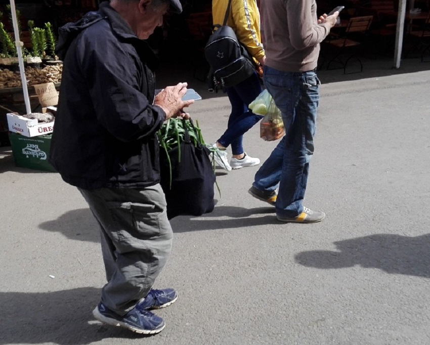 Începând cu 15 mai, apeluri mai ieftine către alte țări din UE