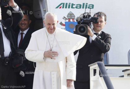 Suveranul Pontif a ajuns în România