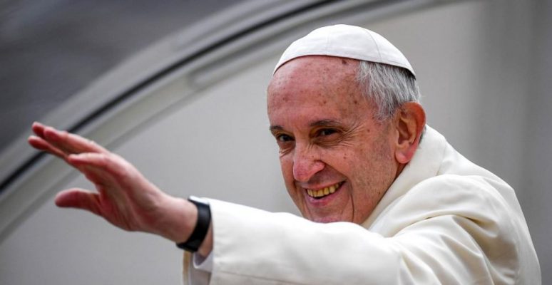 Coronavirus: Papa Francisc le-a mulţumit jurnaliştilor pentru munca depusă