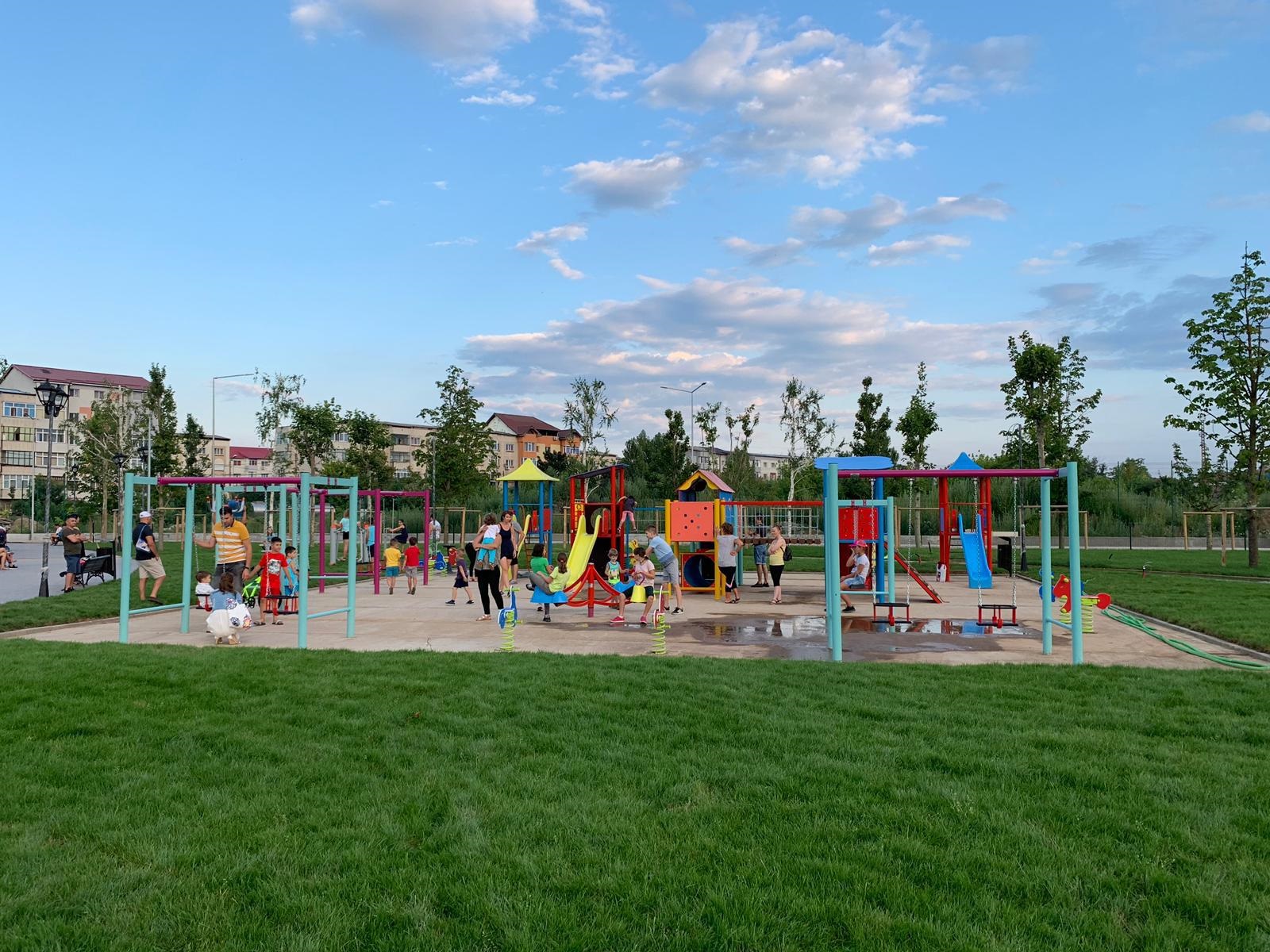 Olt. Se caută asistenți maternali