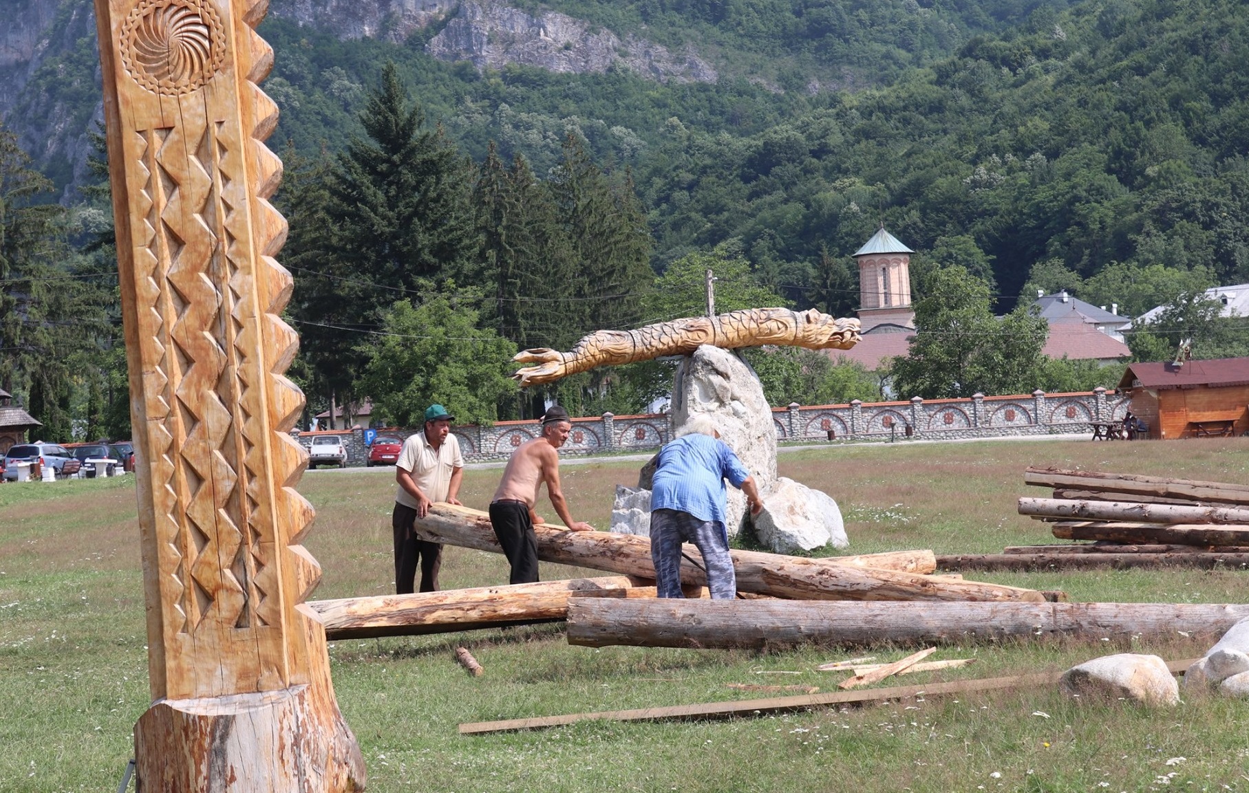 Tabăra de sculptură de la Polovragi, la final