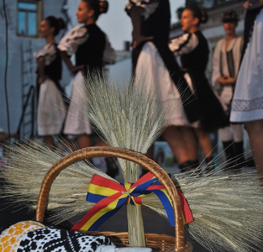 „Tradițiile verii”, în Parcul Nicolae Romanescu