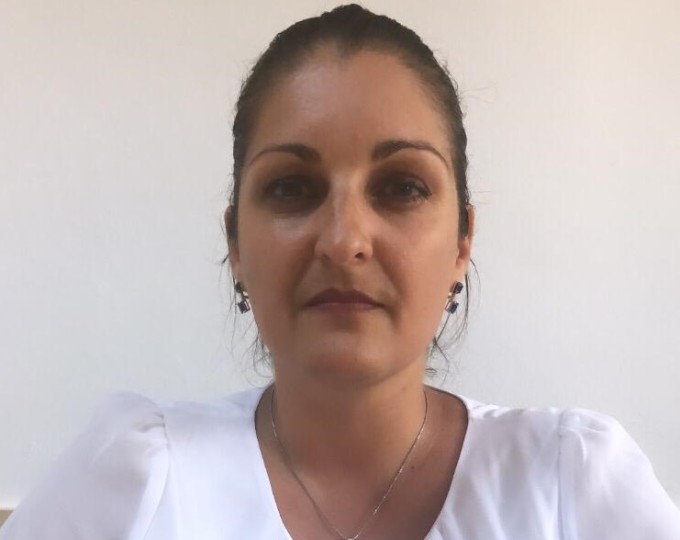 Prima femeie prefect din istoria judeţului Olt, Angela Nicolae, a fost învestită în funcţie