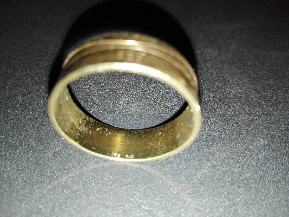 Un nou maxim istoric al gramului de aur