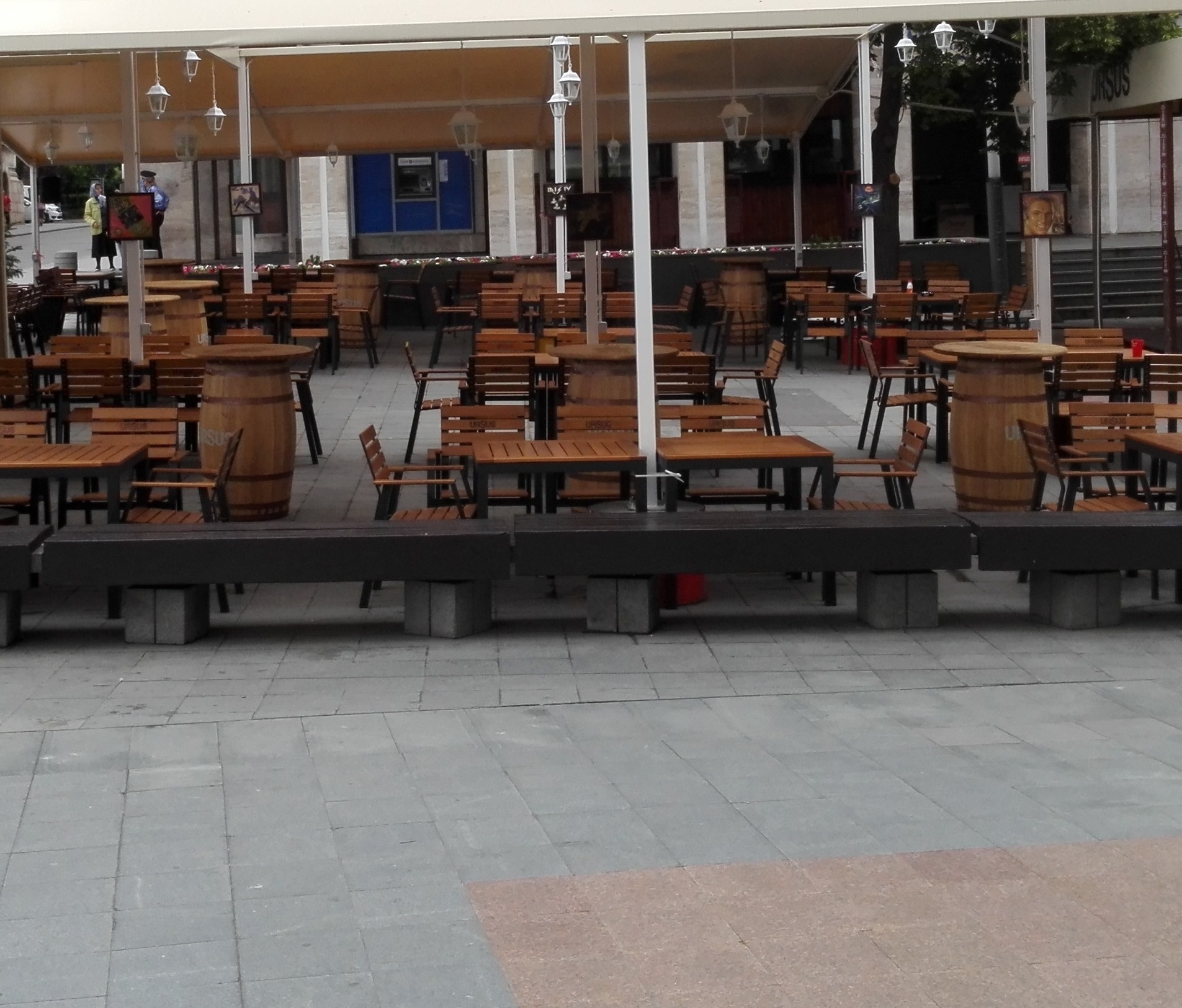 Băuturile răcoritoare cu un conţinut ridicat de zahăr şi îndulcitori ar urma să fie taxate suplimentar (audio)