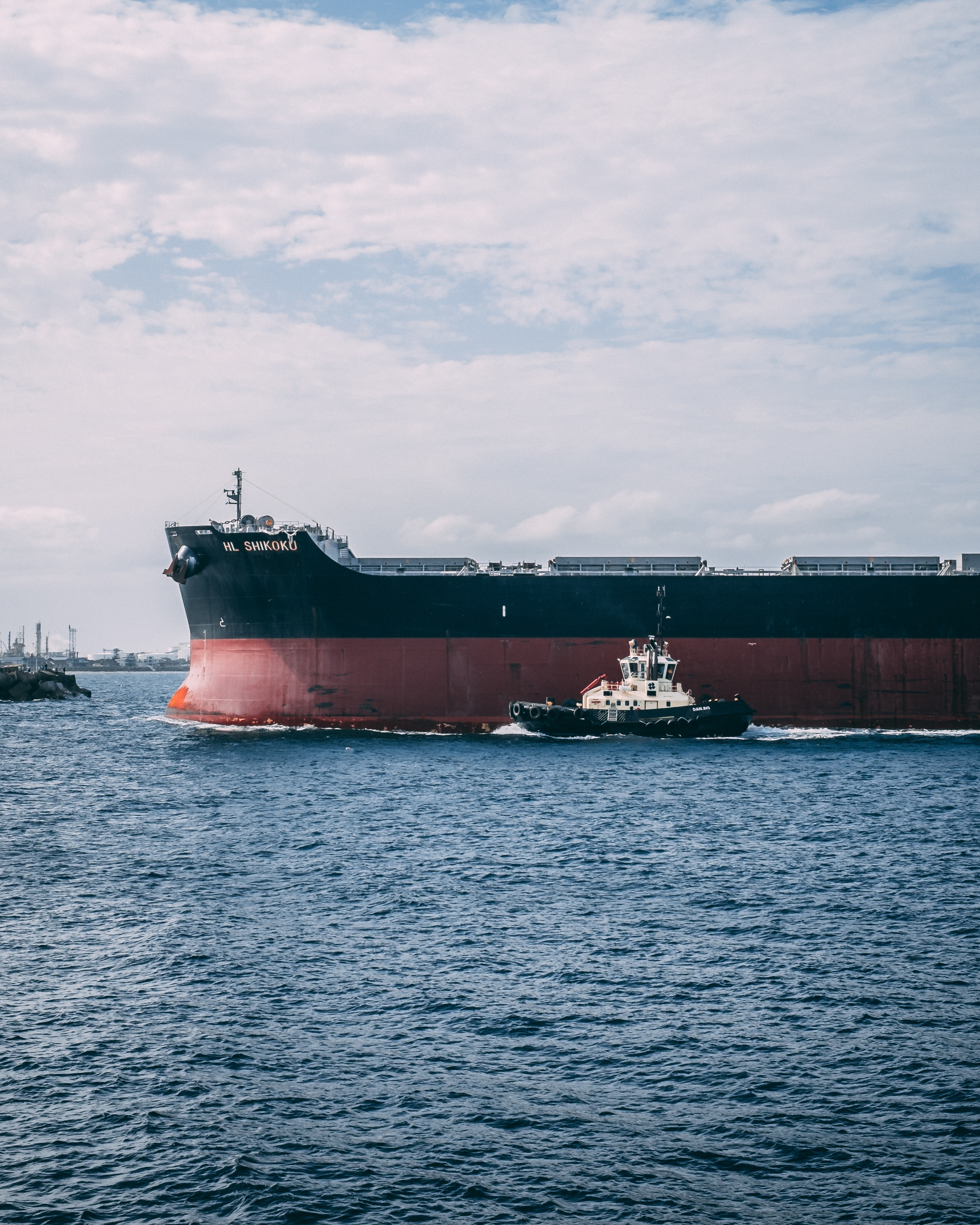 Teritoriul britanic al Gibraltarului a decis să elibereze petrolierul iranian reţinut pe 4 iulie