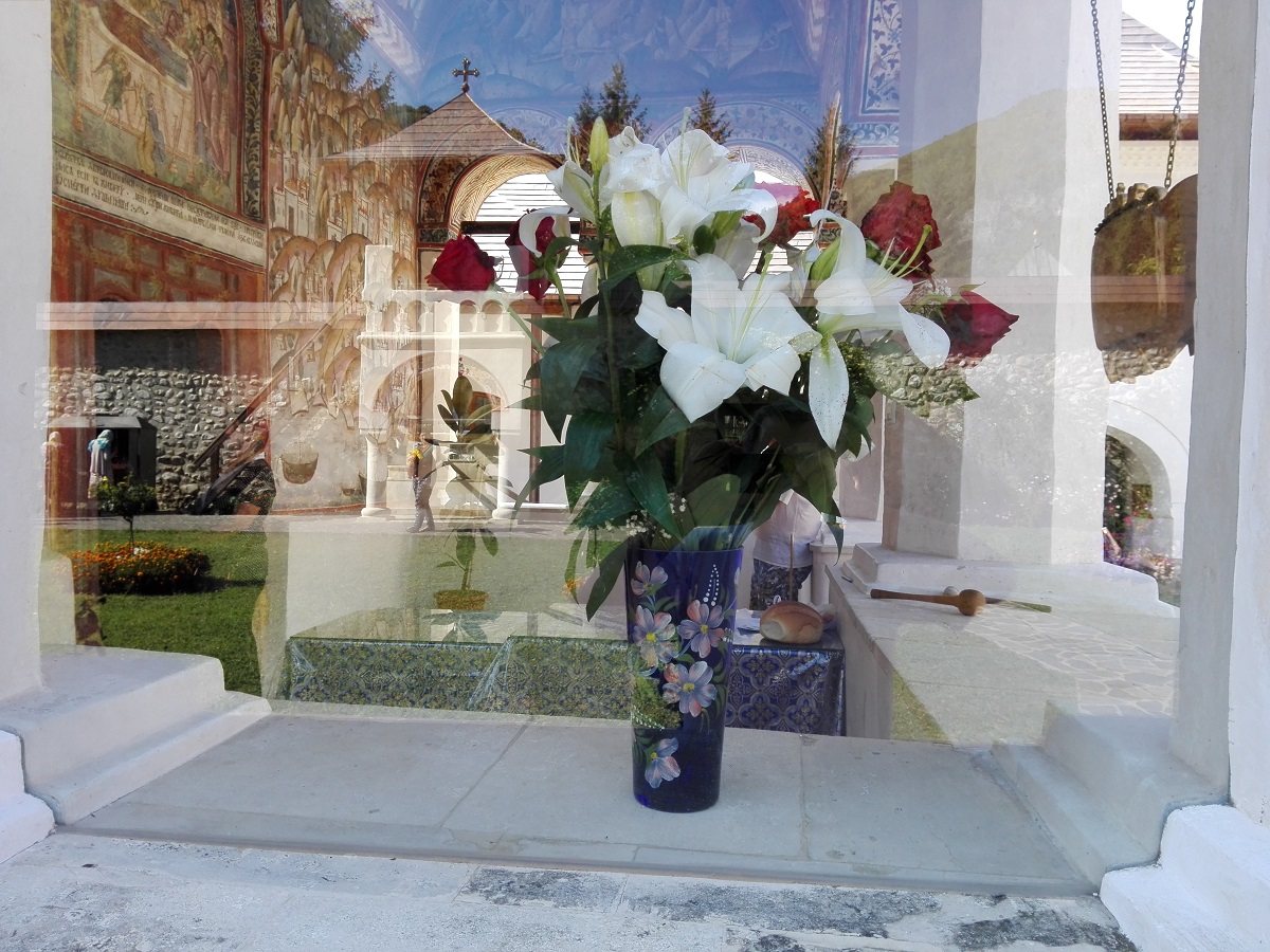 Acoperământul Maicii Domnului