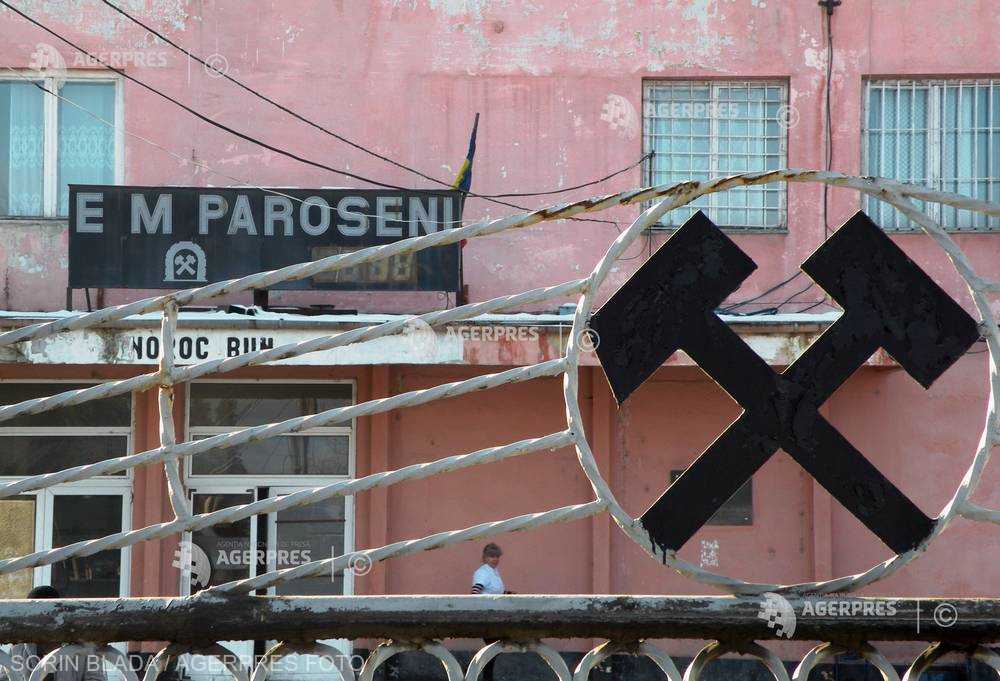 Continuă protestul de la Paroşeni şi Uricani (audio)