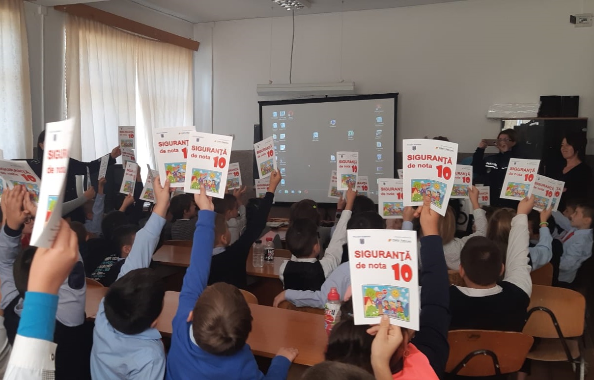 Activităţi preventive în şcoli