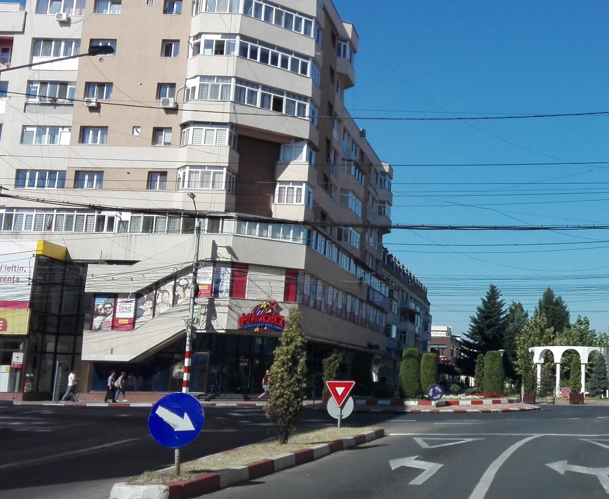 Gorj: 14 persoane angajate pe loc la Bursa locurilor de muncă pentru absolvenţi