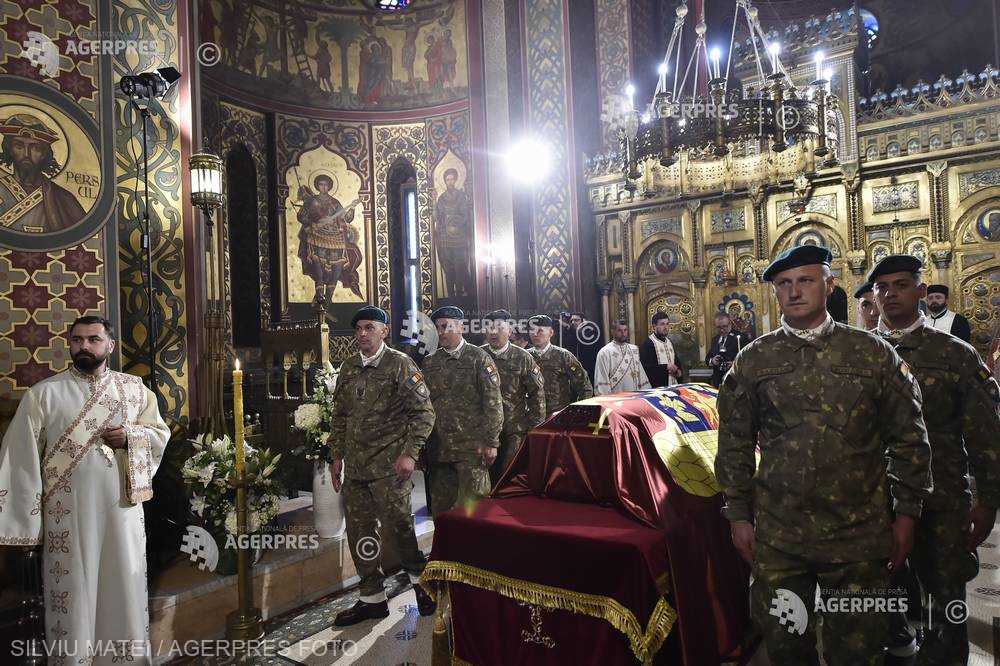 Programul funeraliilor Reginei-Mamă Elena (audio)