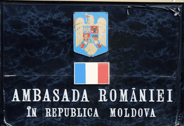 Românii din Republica Moldova spun că votează pentru un președinte care să aibă grijă și de basarabeni