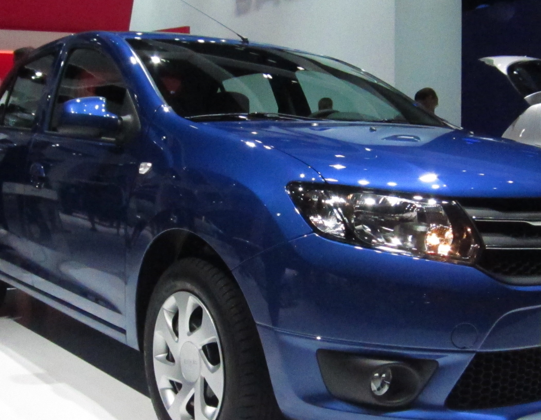 Vânzările de autovehicule noi au crescut semnificativ (audio)