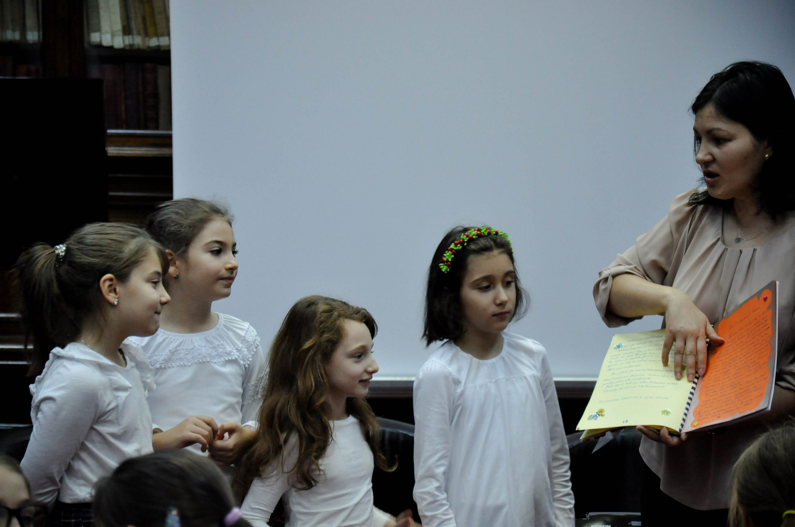 La Biblioteca Județeană Alexandru și Aristia Aman, a avut loc un eveniment, în cadrul proiectului „Prima mea cărticică”