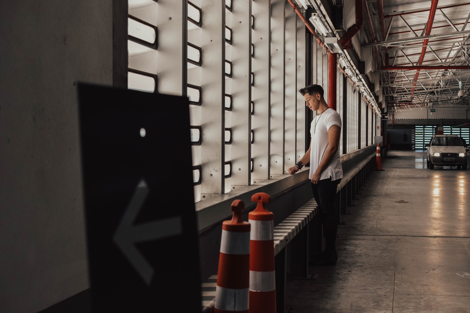 Aproape jumătate din populația lumii este supusă izolării la domiciliu