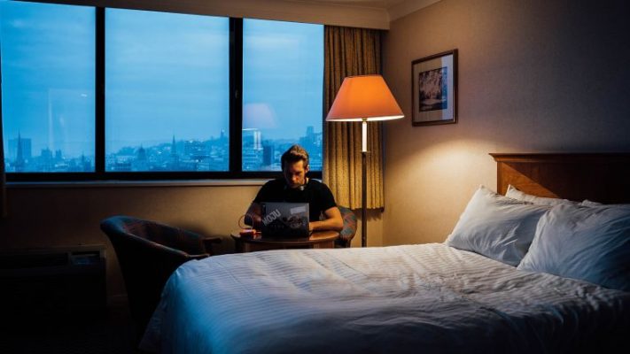 Coronavirus: Noi reguli pentru carantină și izolarea la domiciliu (audio)