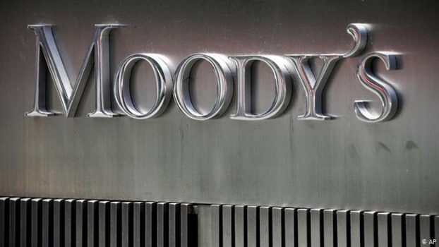 Reacţii după evaluarea negativă a perspectivei economice a României de către agenţia Moody’s (audio)